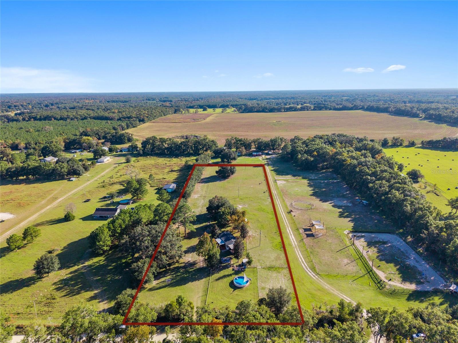 Image 47 of 57 For 760 Barney Street