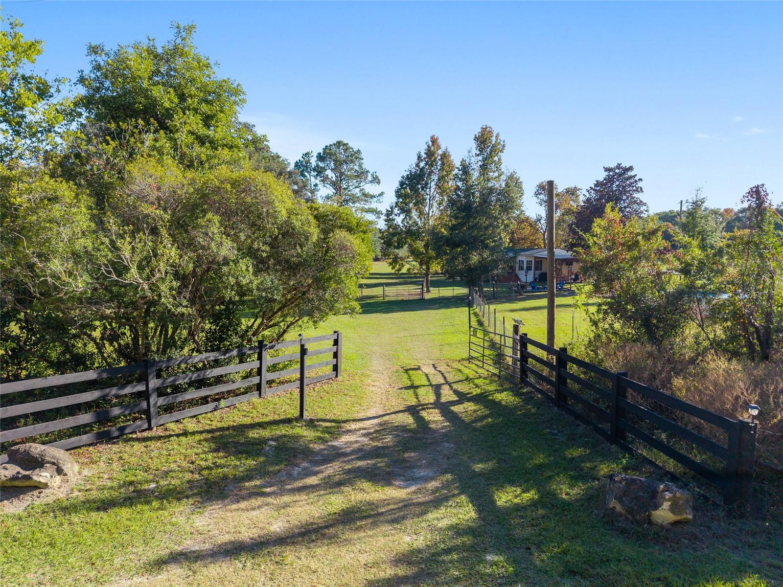 Image 49 of 57 For 760 Barney Street