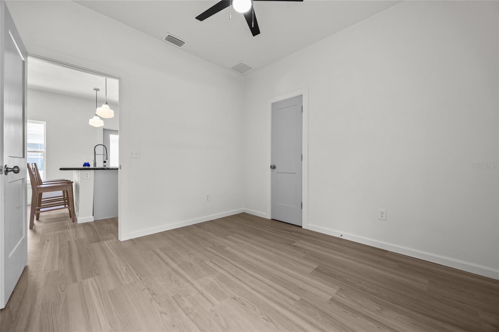 Image 17 of 25 For 26528 2nd Avenue