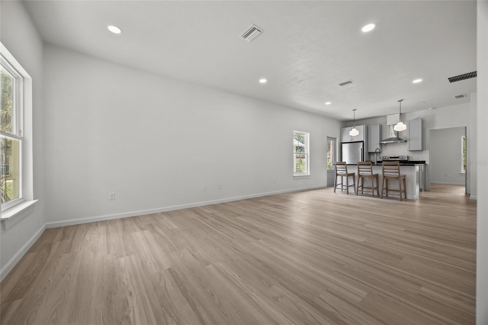 Image 6 of 25 For 26528 2nd Avenue