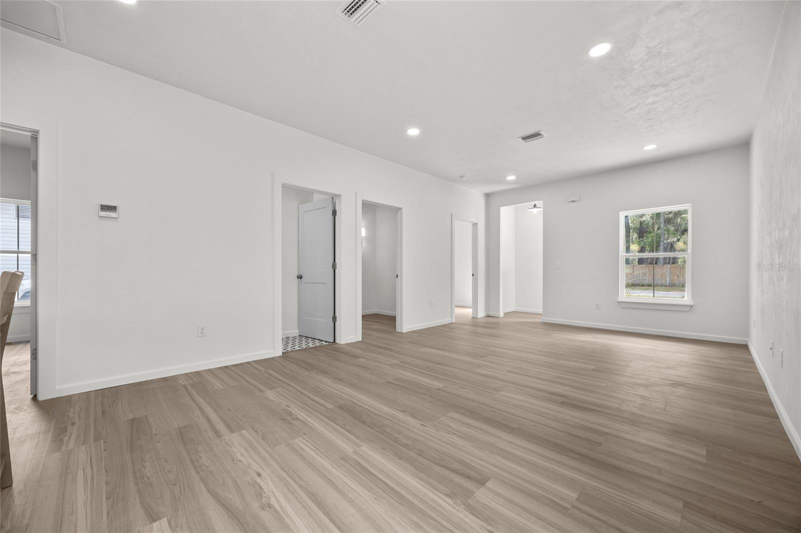 Image 7 of 25 For 26528 2nd Avenue