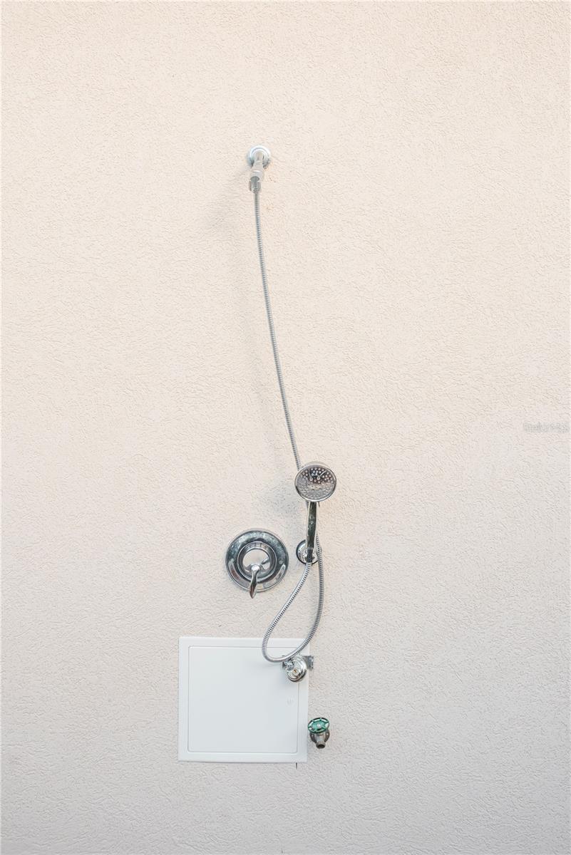 Image 84 of 100 For 3841 69th Avenue