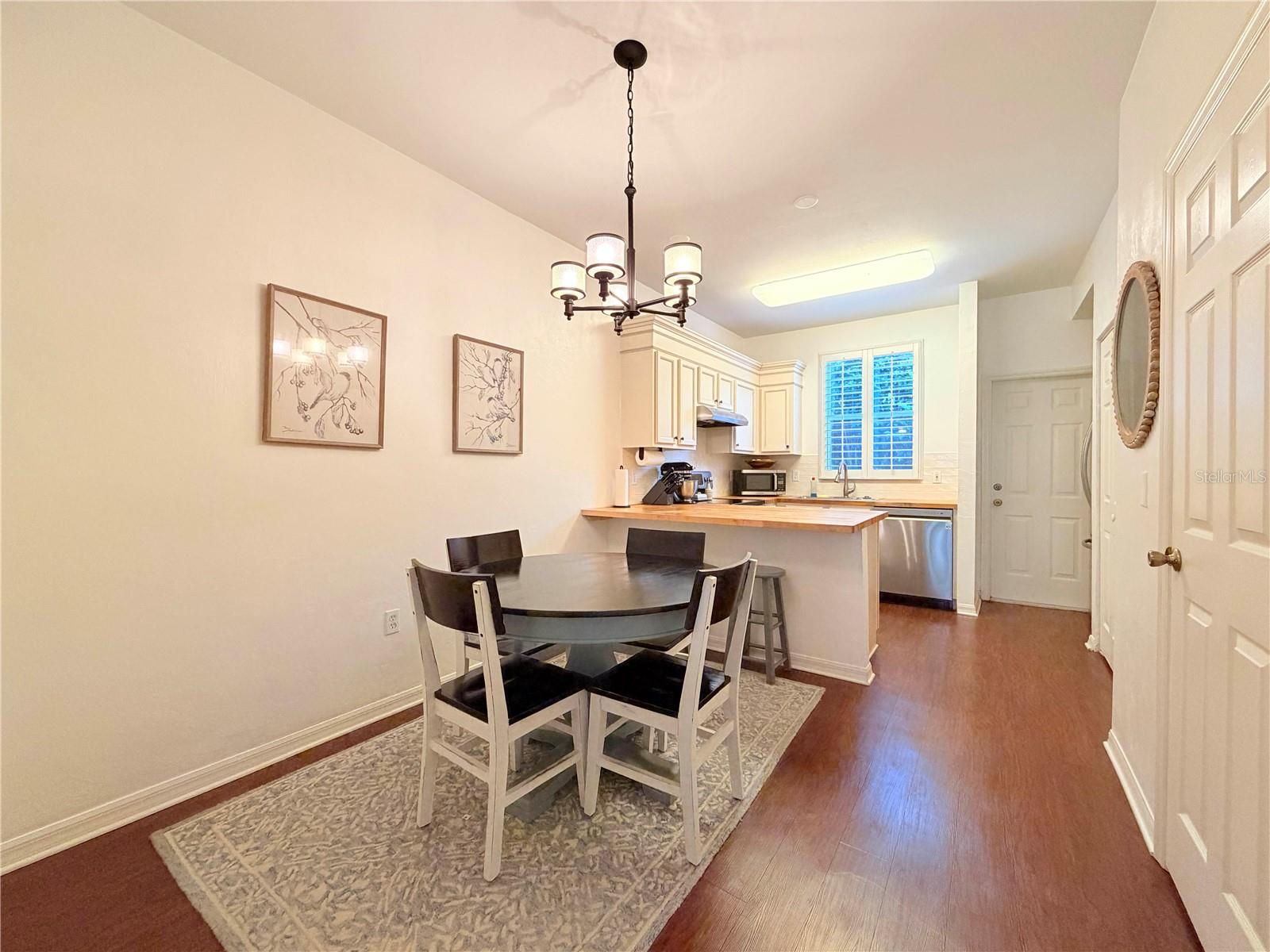 Image 11 of 48 For 3521 30th Way 105