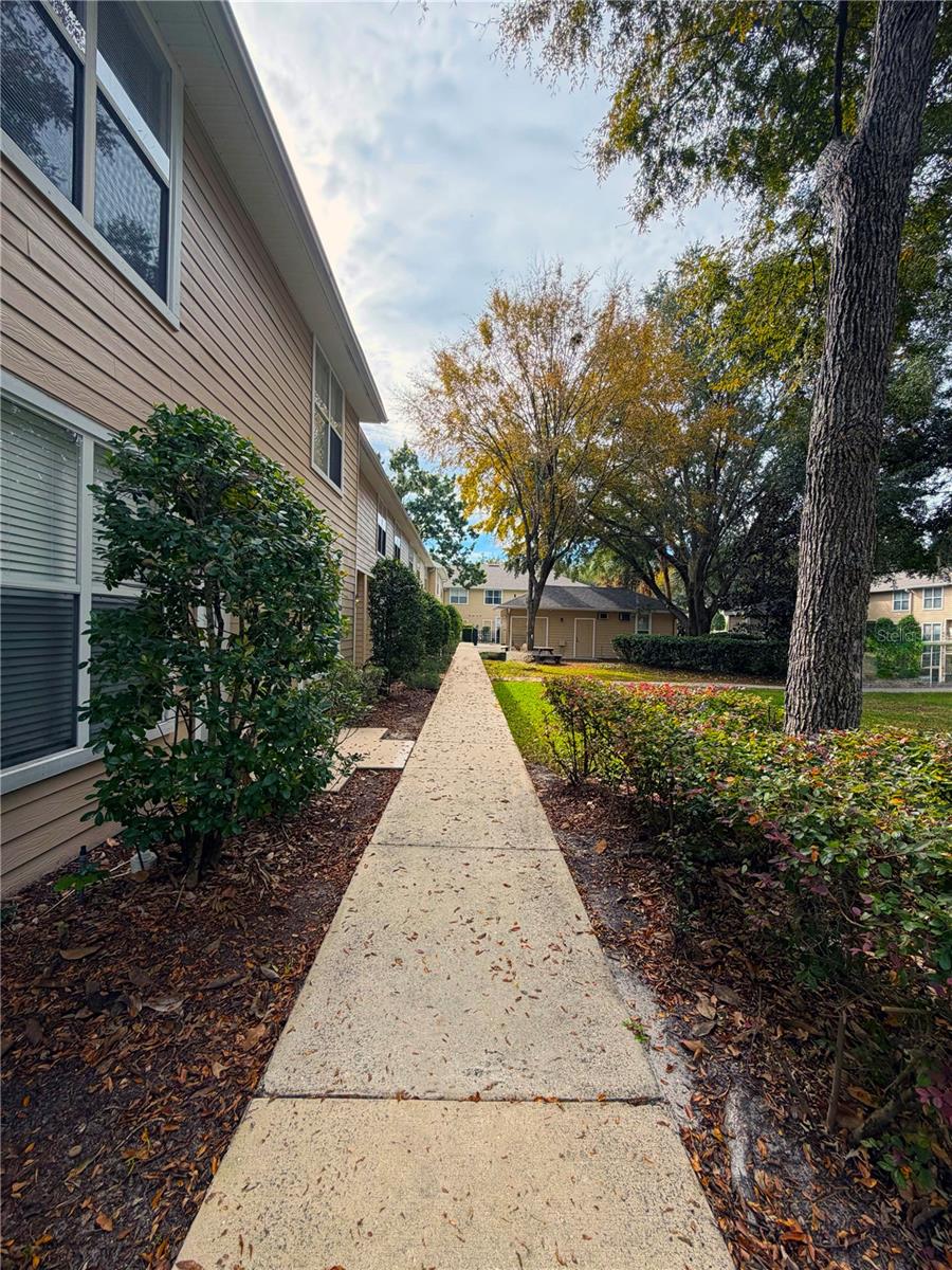 Image 4 of 48 For 3521 30th Way 105