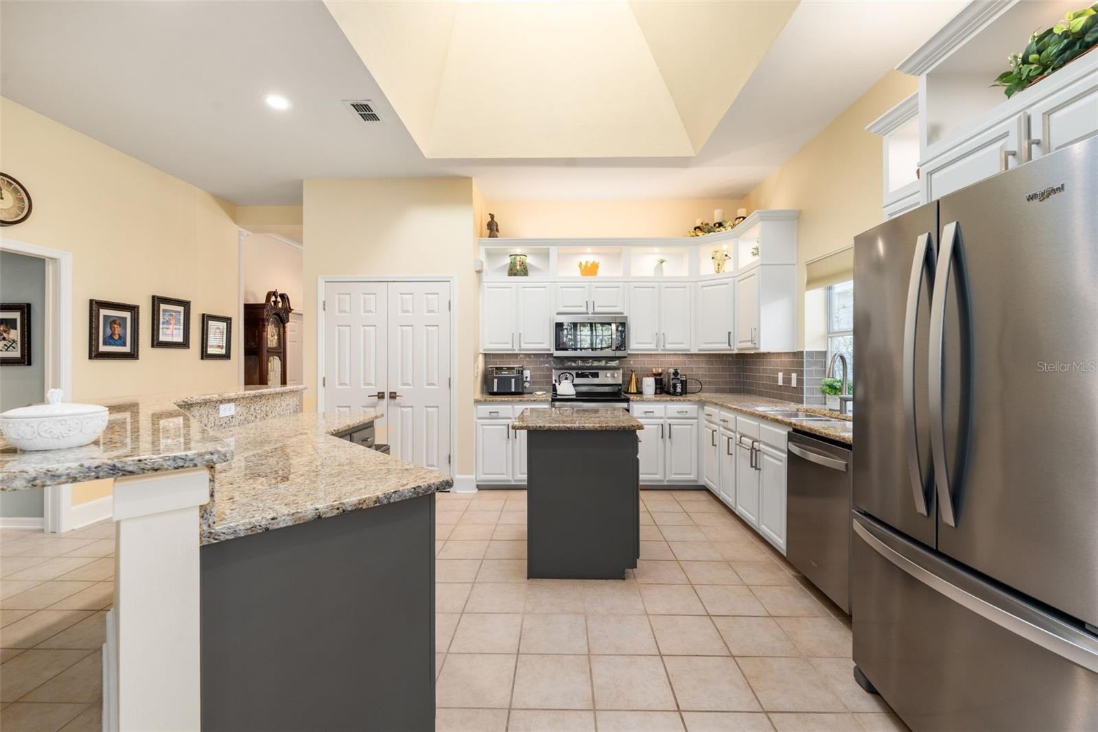 Image 11 of 41 For 10232 52nd Avenue