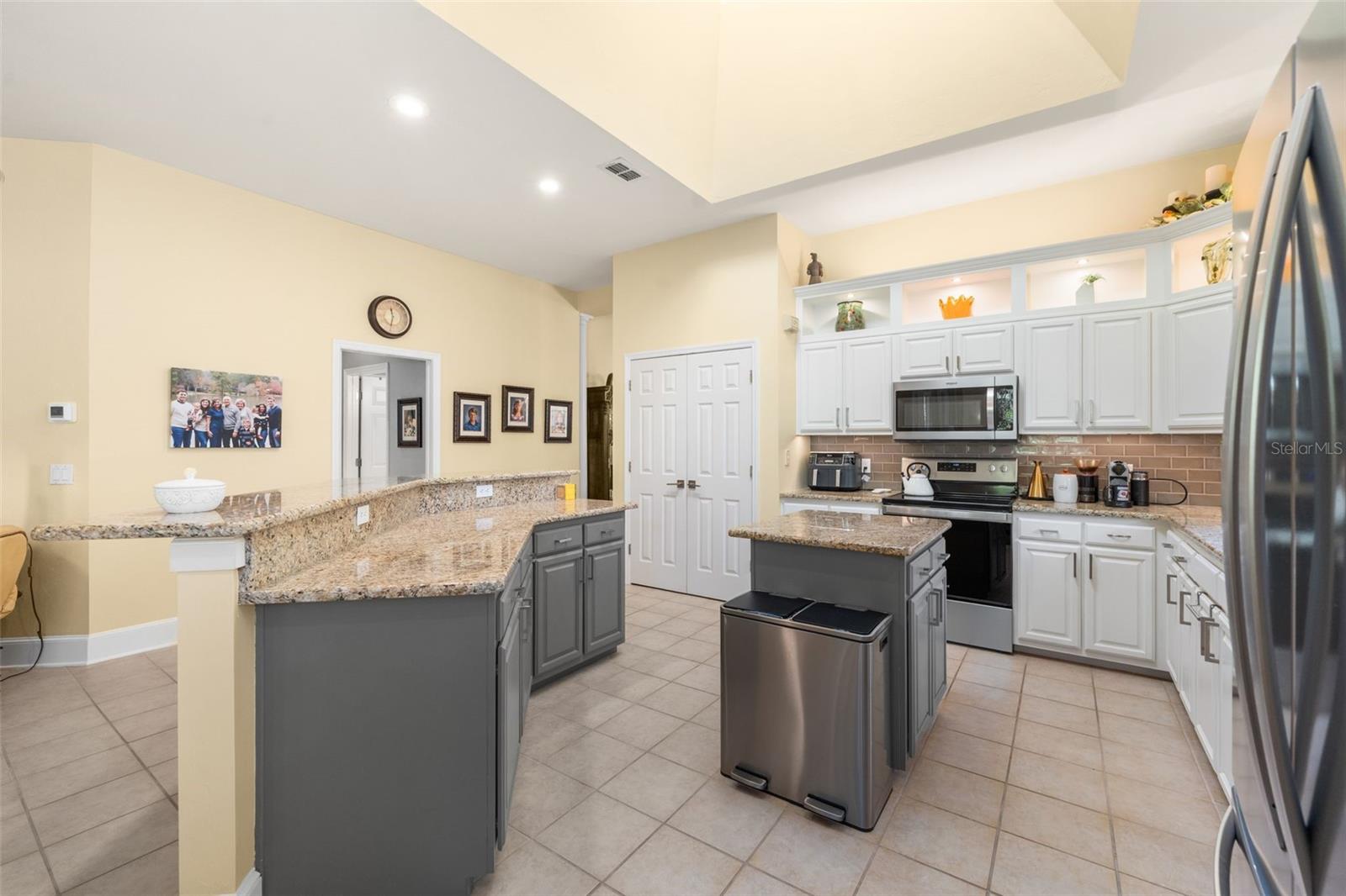 Image 12 of 41 For 10232 52nd Avenue