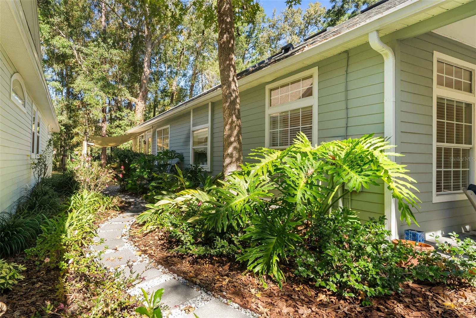 Image 36 of 41 For 10232 52nd Avenue