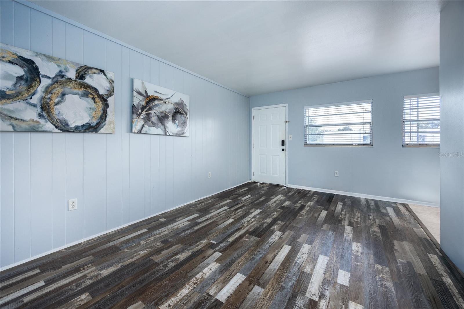 Image 10 of 11 For 501 15th Avenue 12