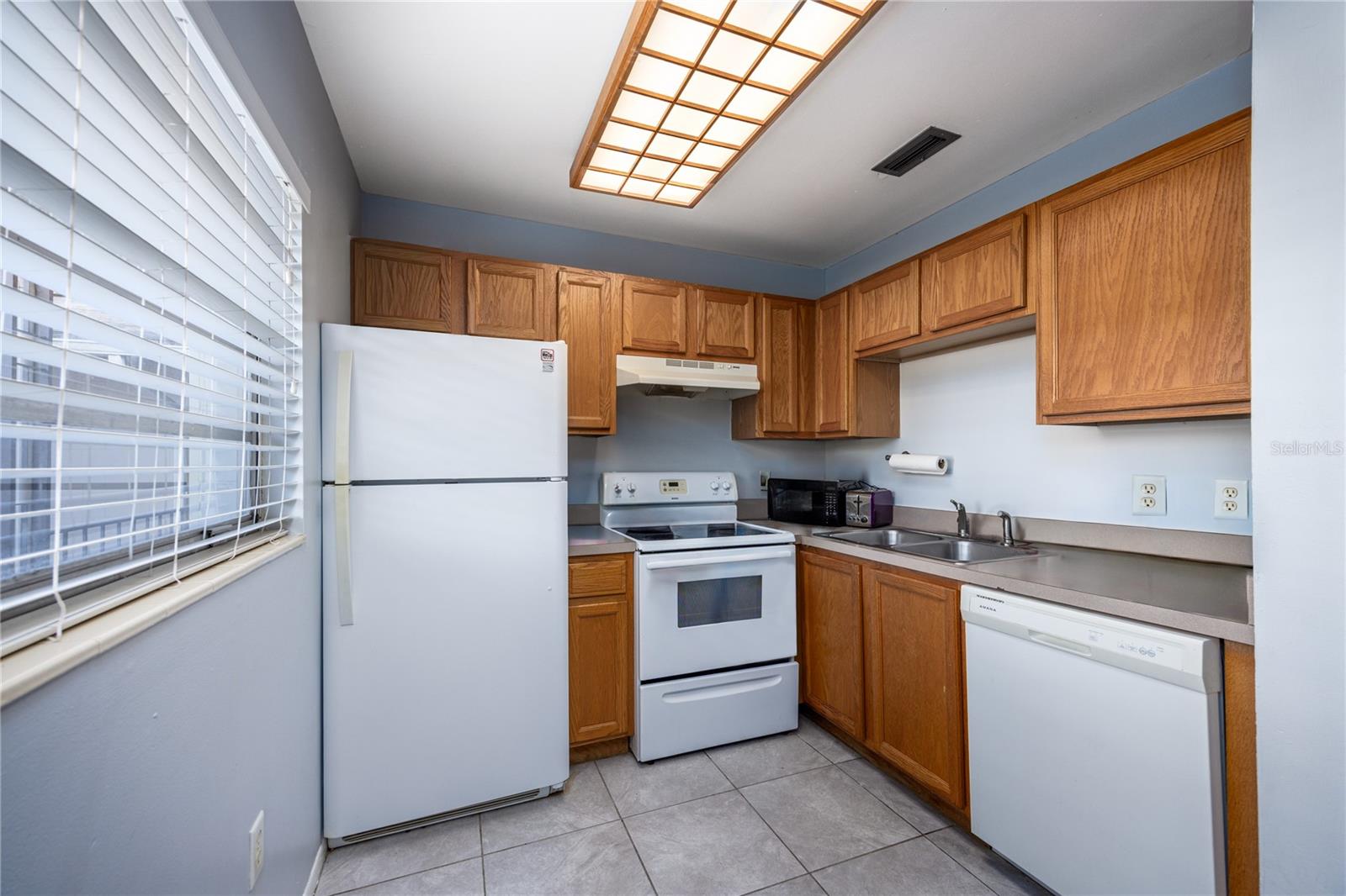 Image 5 of 11 For 501 15th Avenue 12