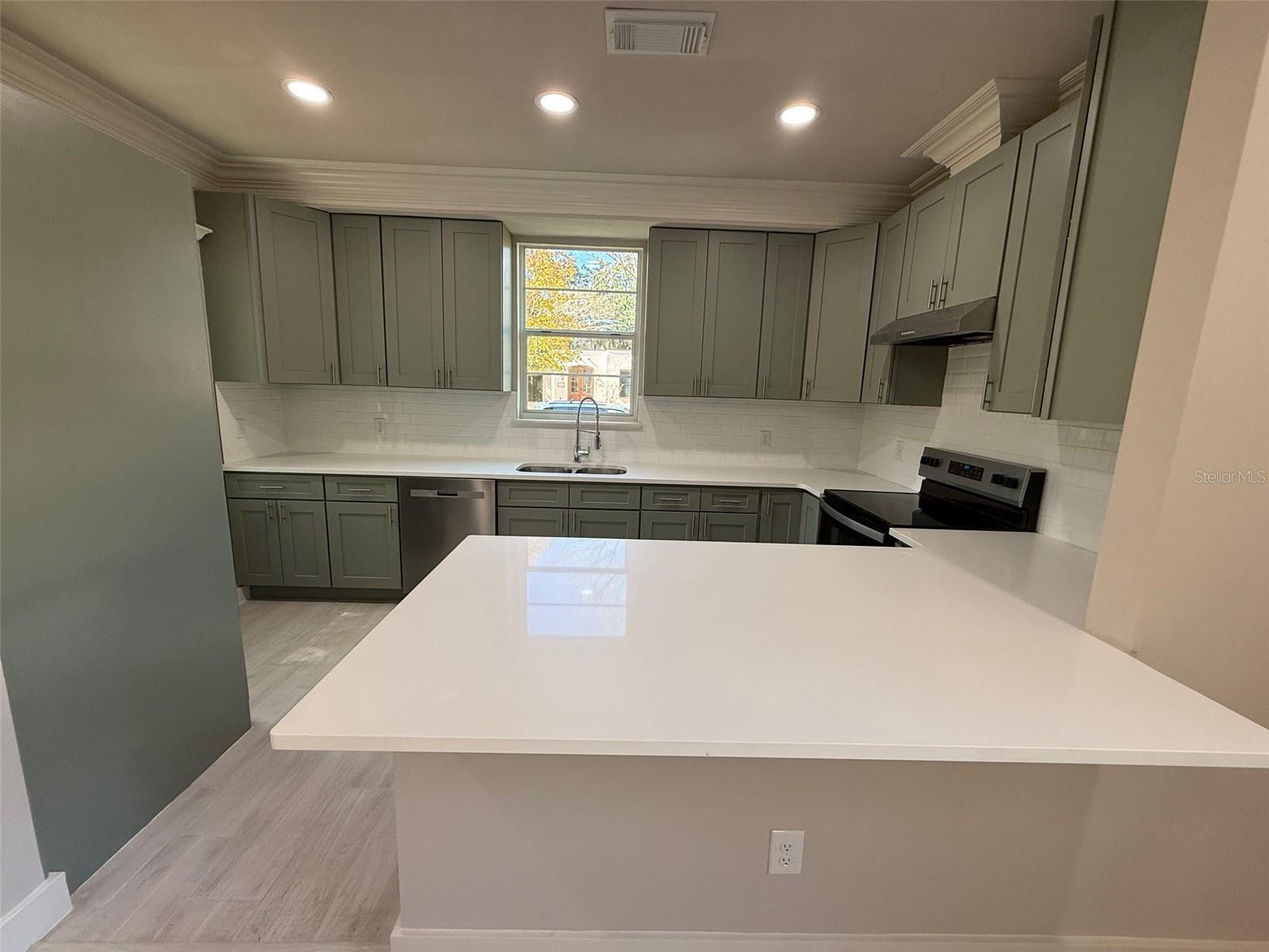 Image 10 of 36 For 1217 4th Street