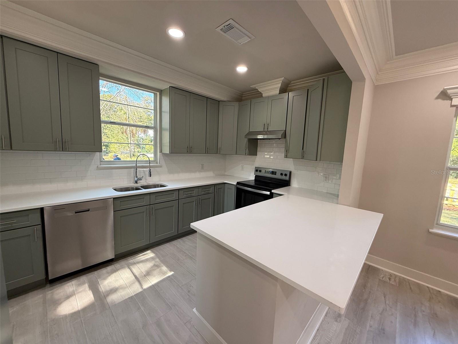 Image 11 of 36 For 1217 4th Street