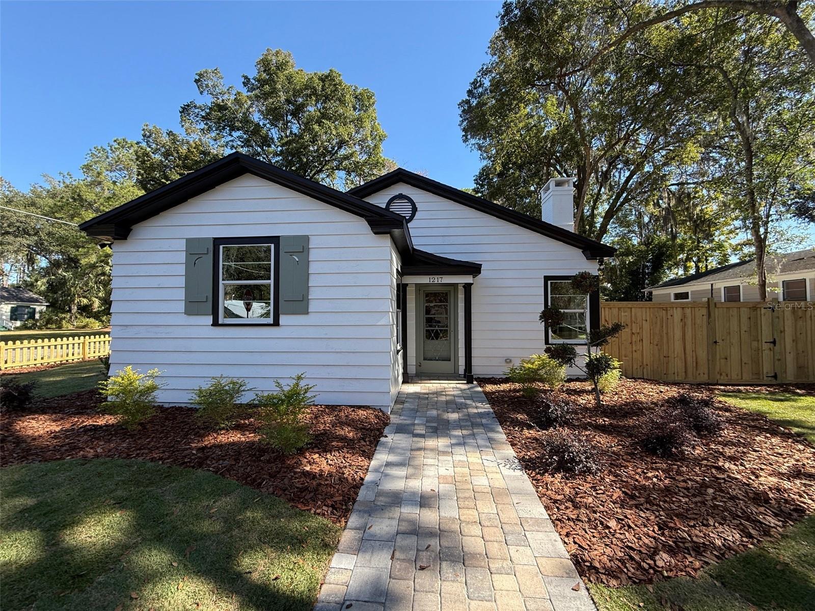 Image 2 of 36 For 1217 4th Street