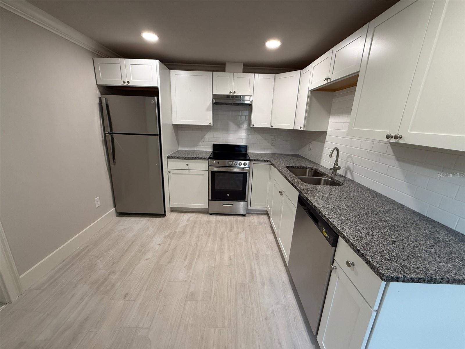 Image 30 of 36 For 1217 4th Street