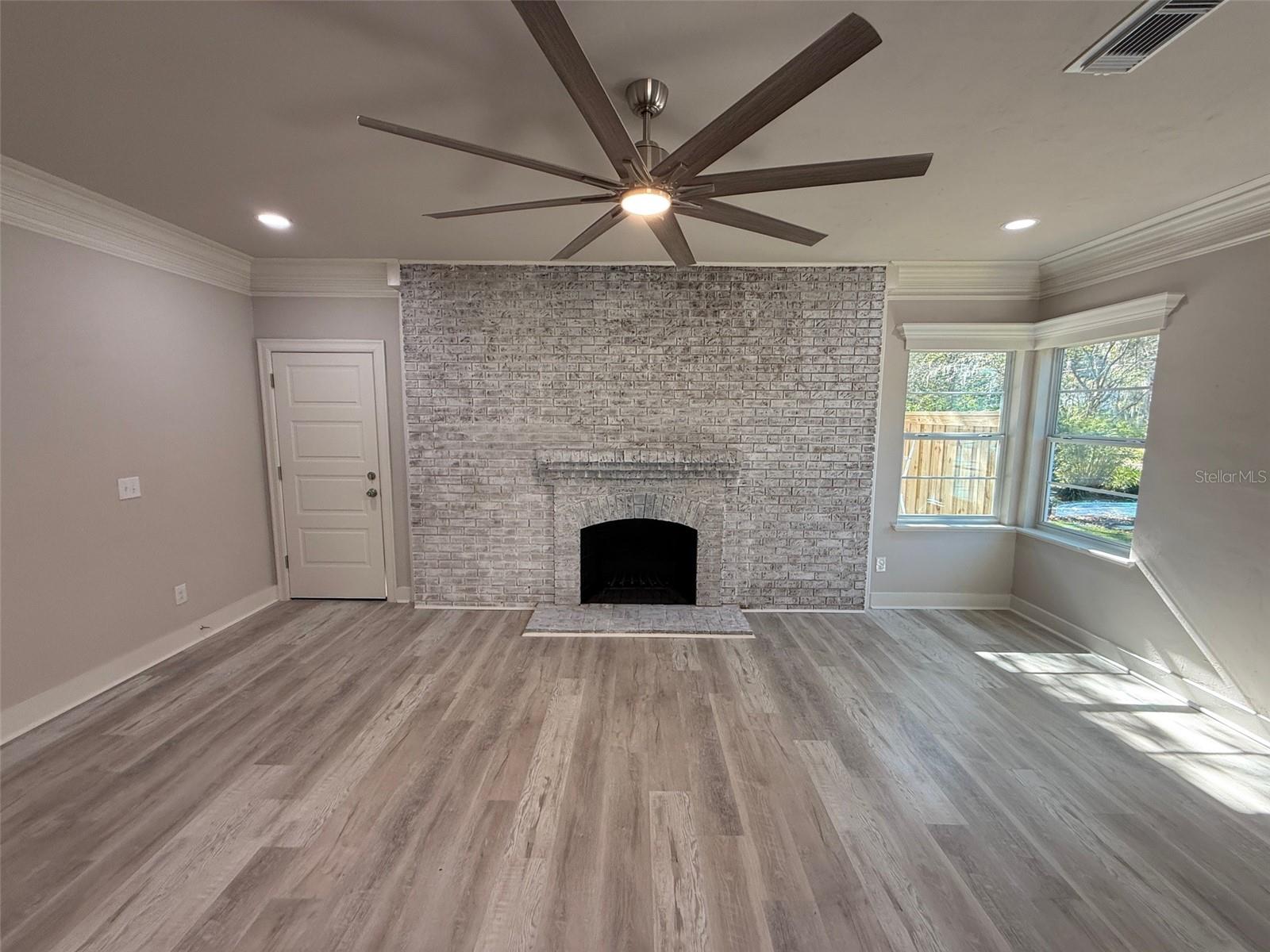 Image 7 of 36 For 1217 4th Street