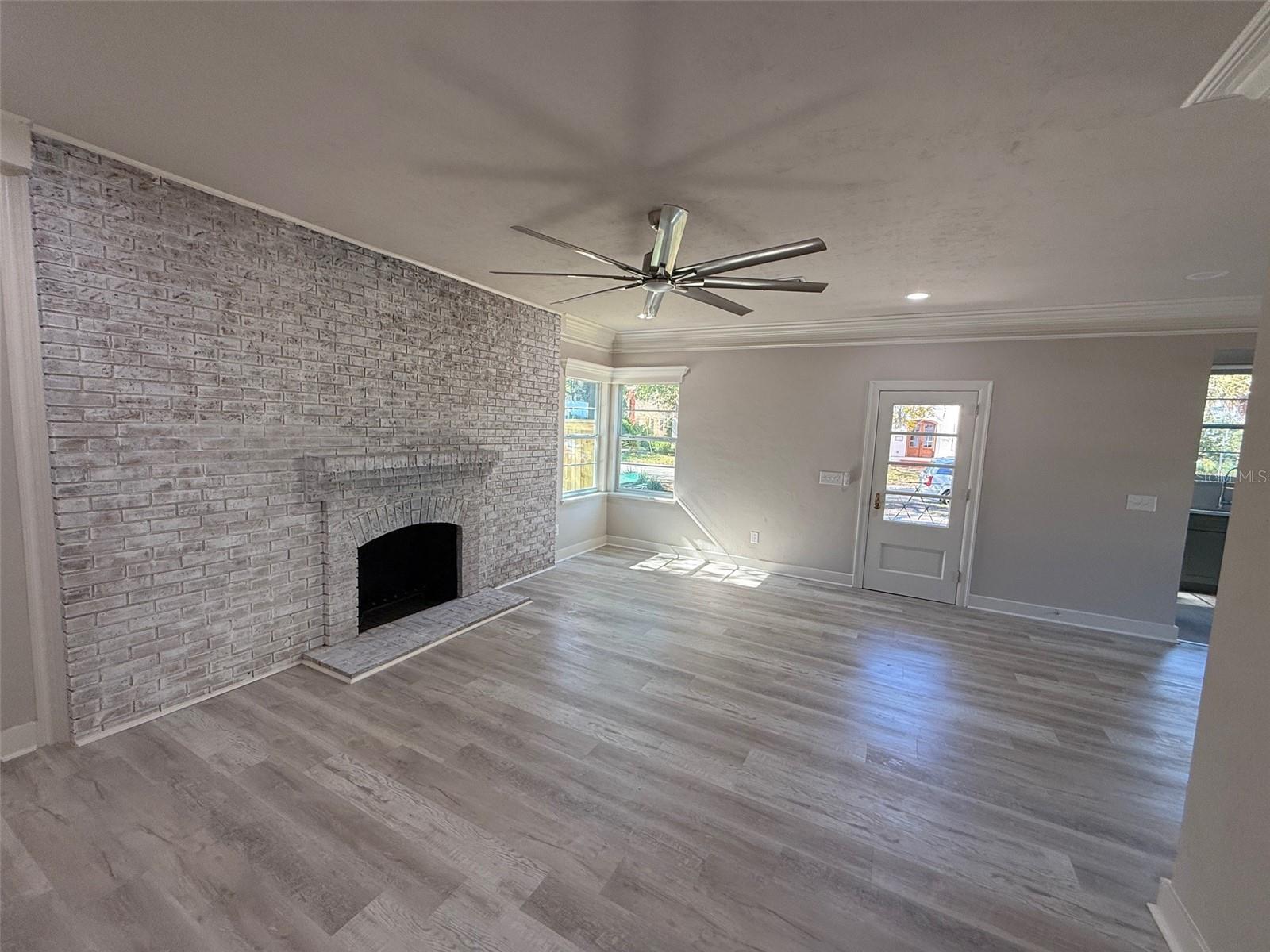 Image 8 of 36 For 1217 4th Street