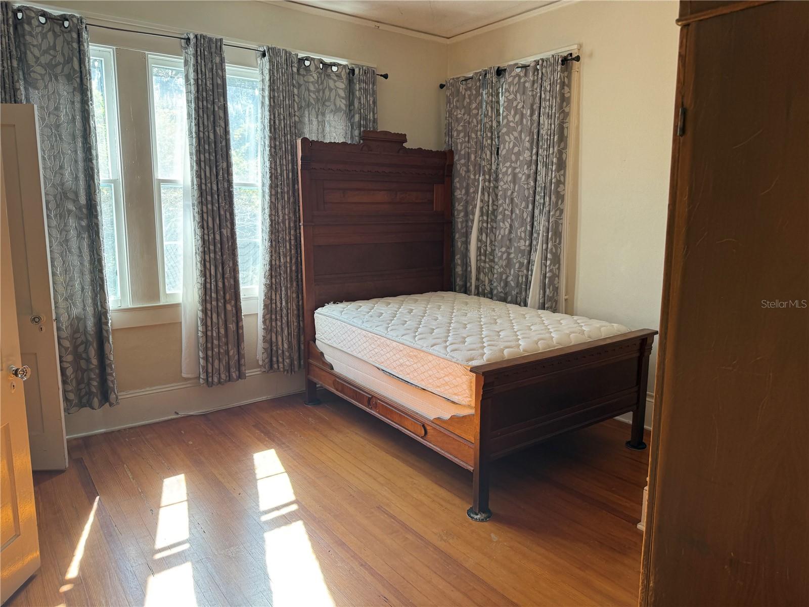 Image 8 of 17 For 404 10th Avenue