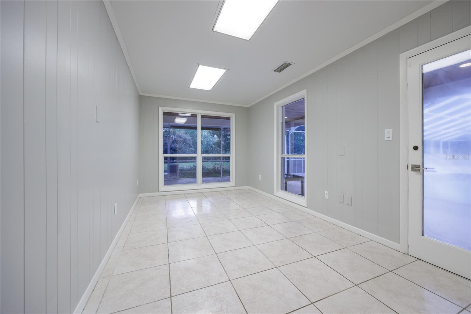 Image 21 of 67 For 7911 36th Avenue