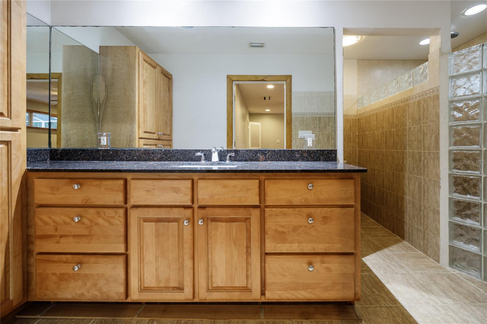 Image 28 of 67 For 7911 36th Avenue