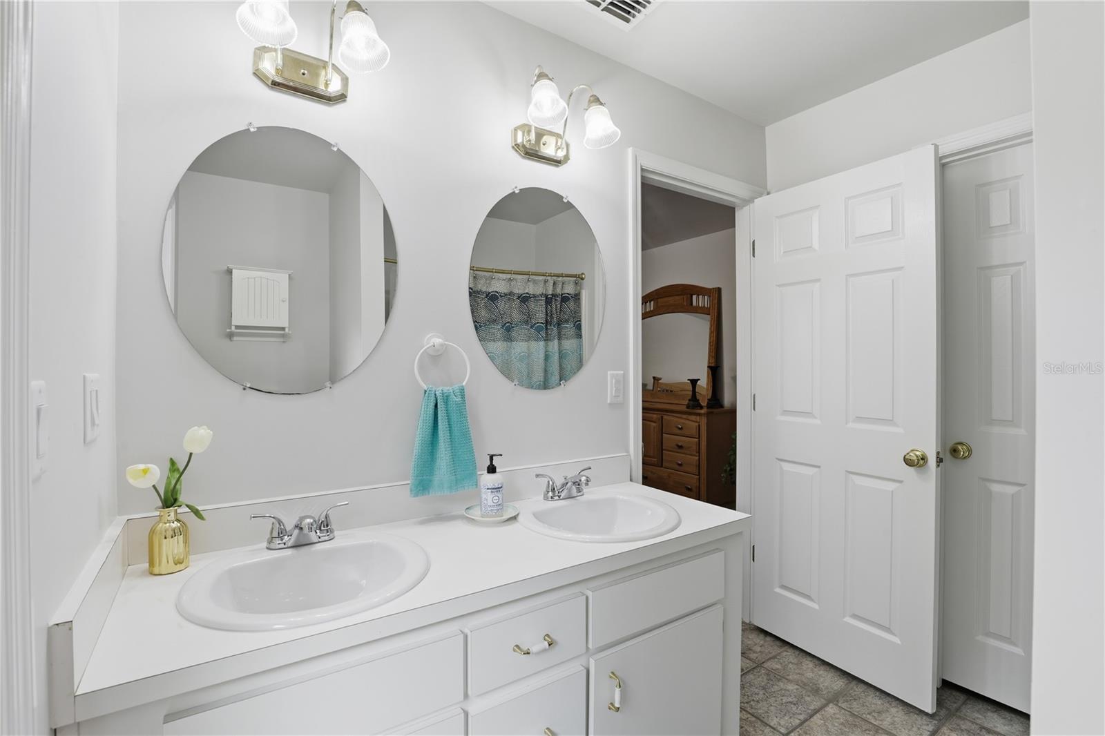 Image 21 of 35 For 2860 173rd St Street