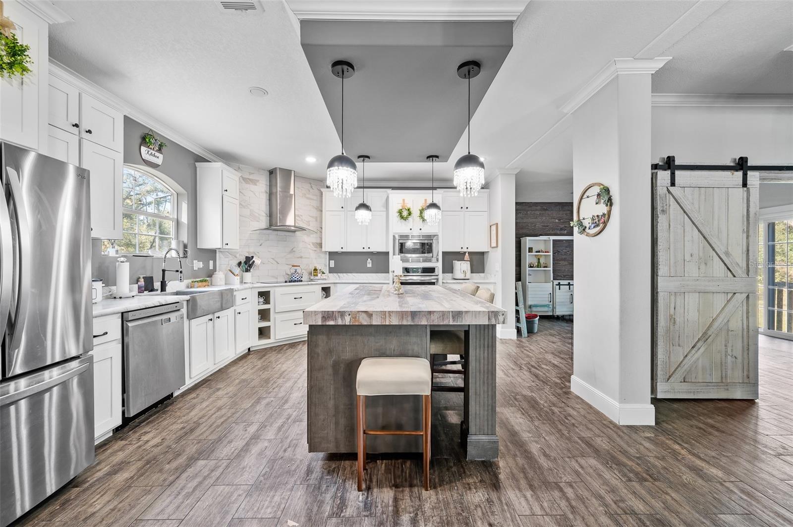 Image 12 of 36 For 289 Adrienne Glen