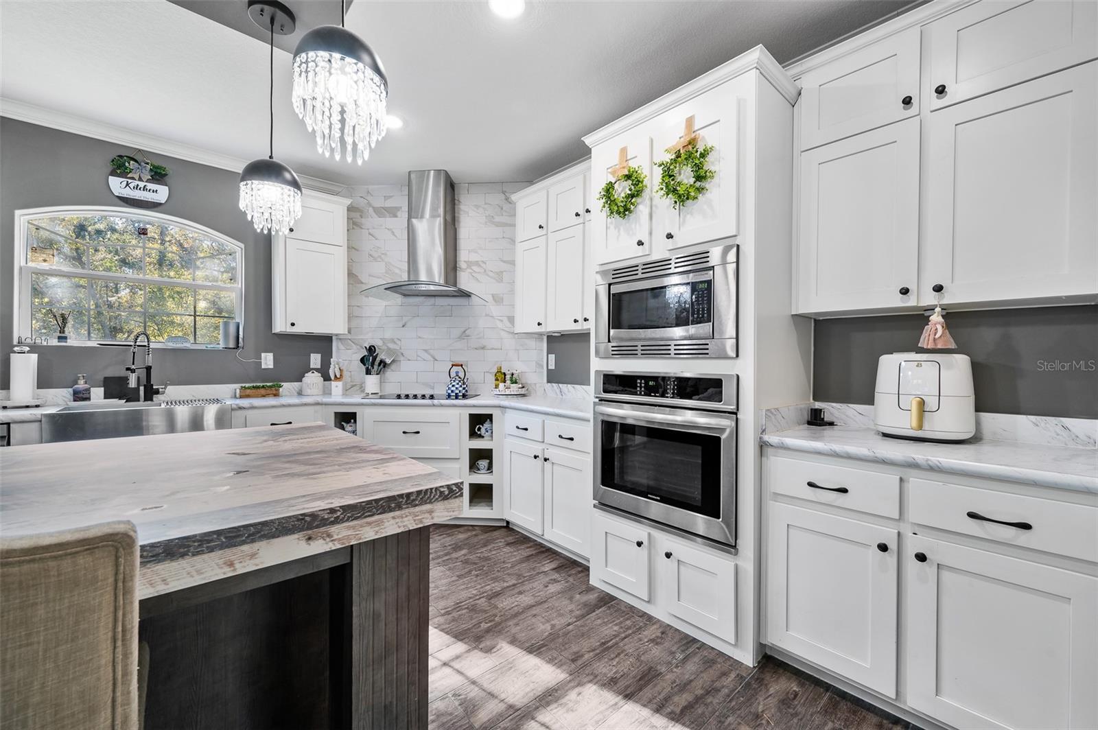 Image 15 of 36 For 289 Adrienne Glen