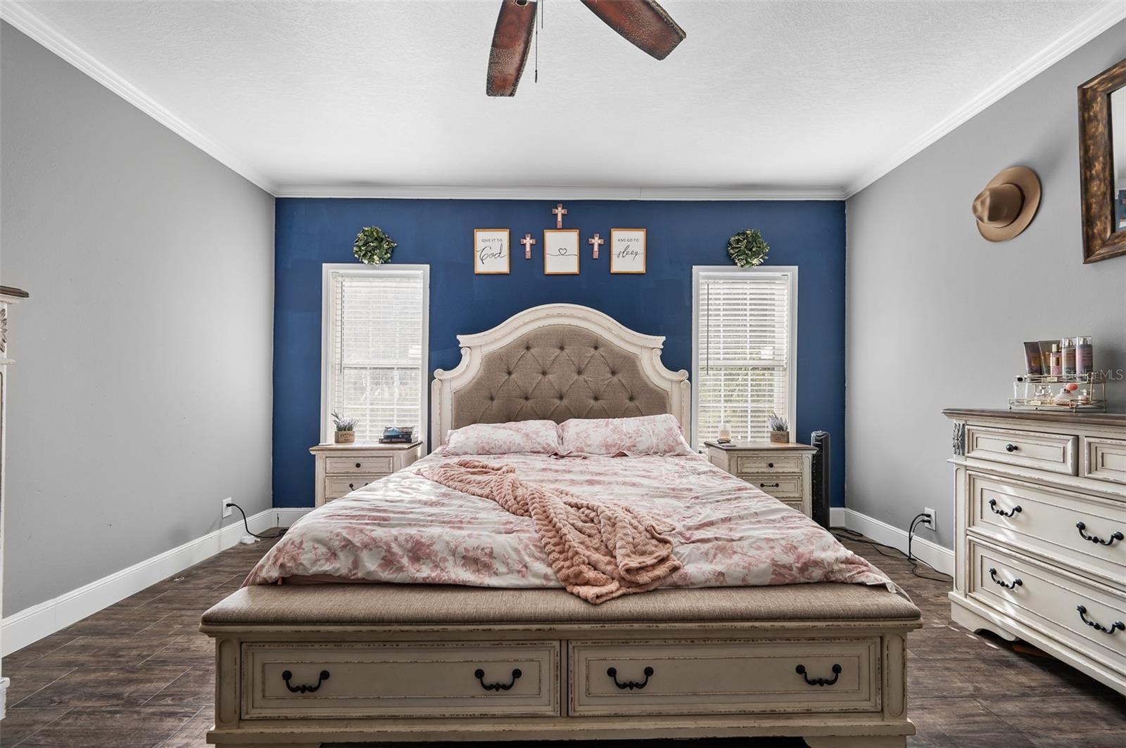 Image 23 of 36 For 289 Adrienne Glen