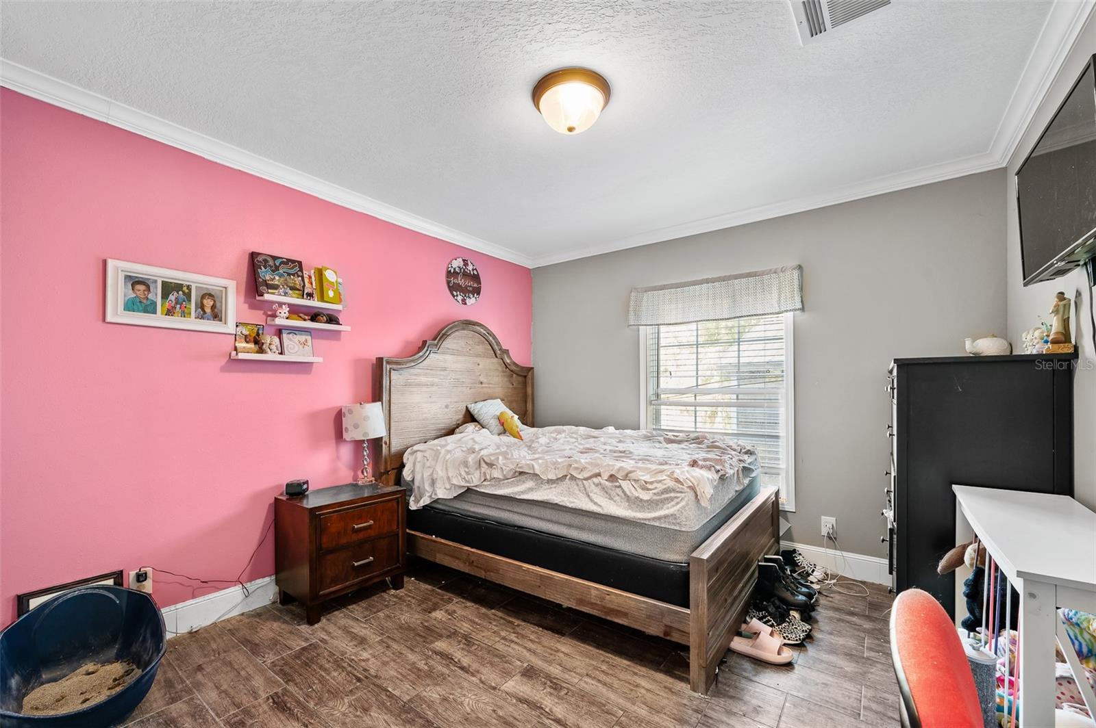 Image 29 of 36 For 289 Adrienne Glen