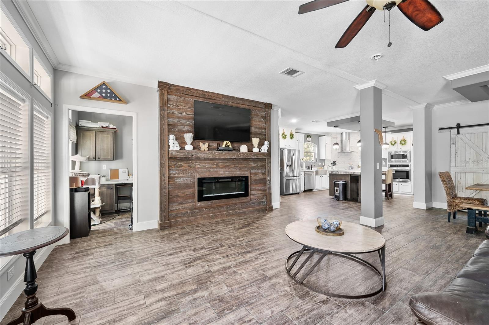 Image 7 of 36 For 289 Adrienne Glen