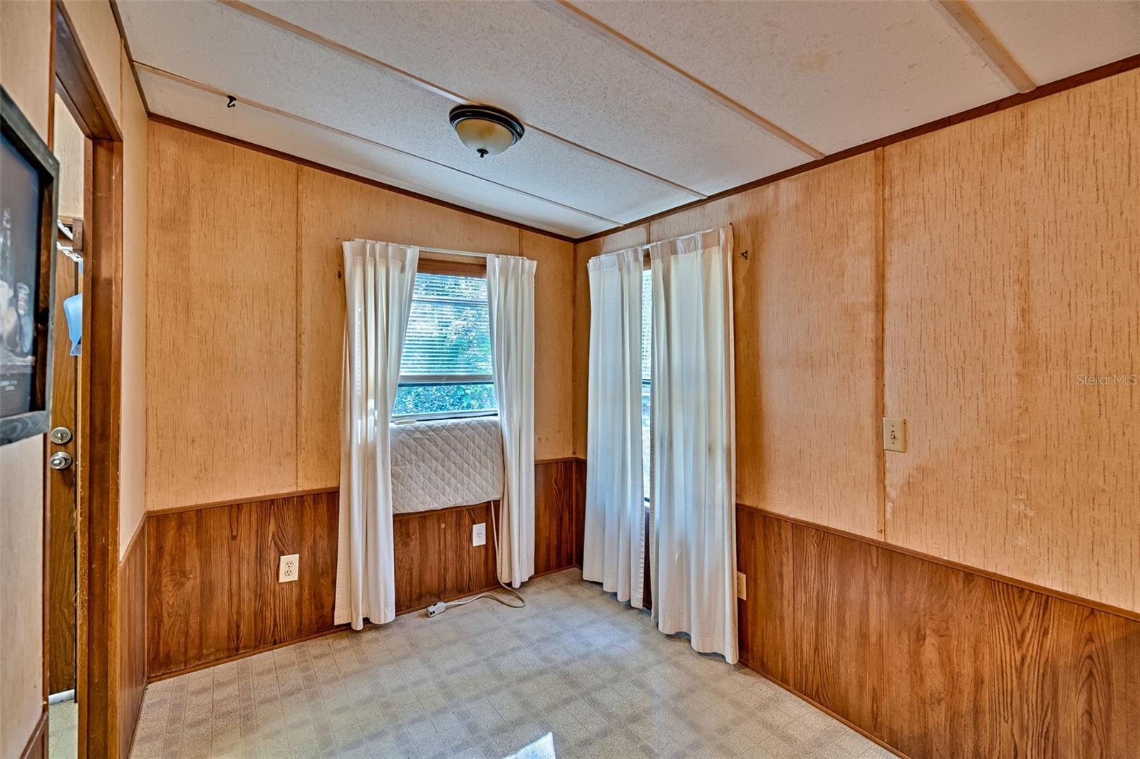 Image 12 of 49 For 17213 Cr Rd 1475