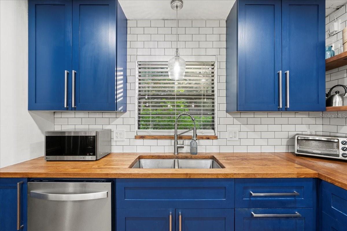 Image 14 of 55 For 514 102nd Terrace