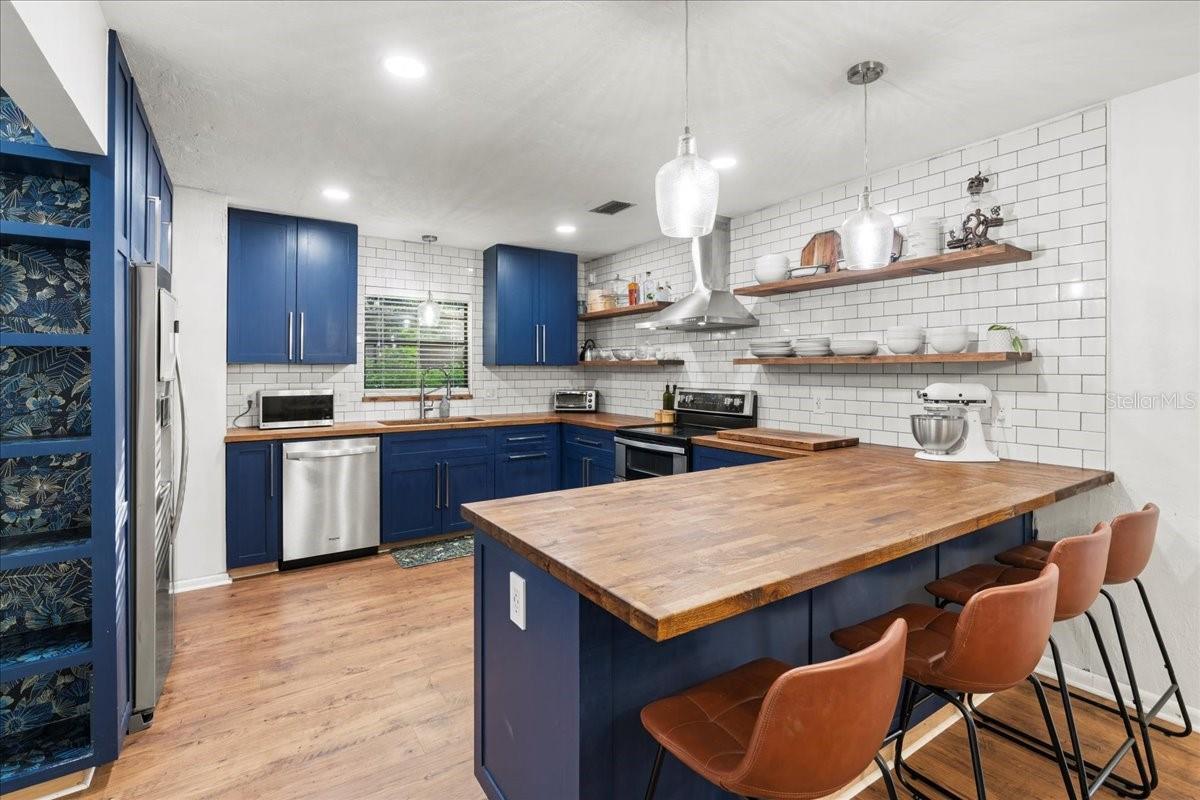 Image 17 of 55 For 514 102nd Terrace