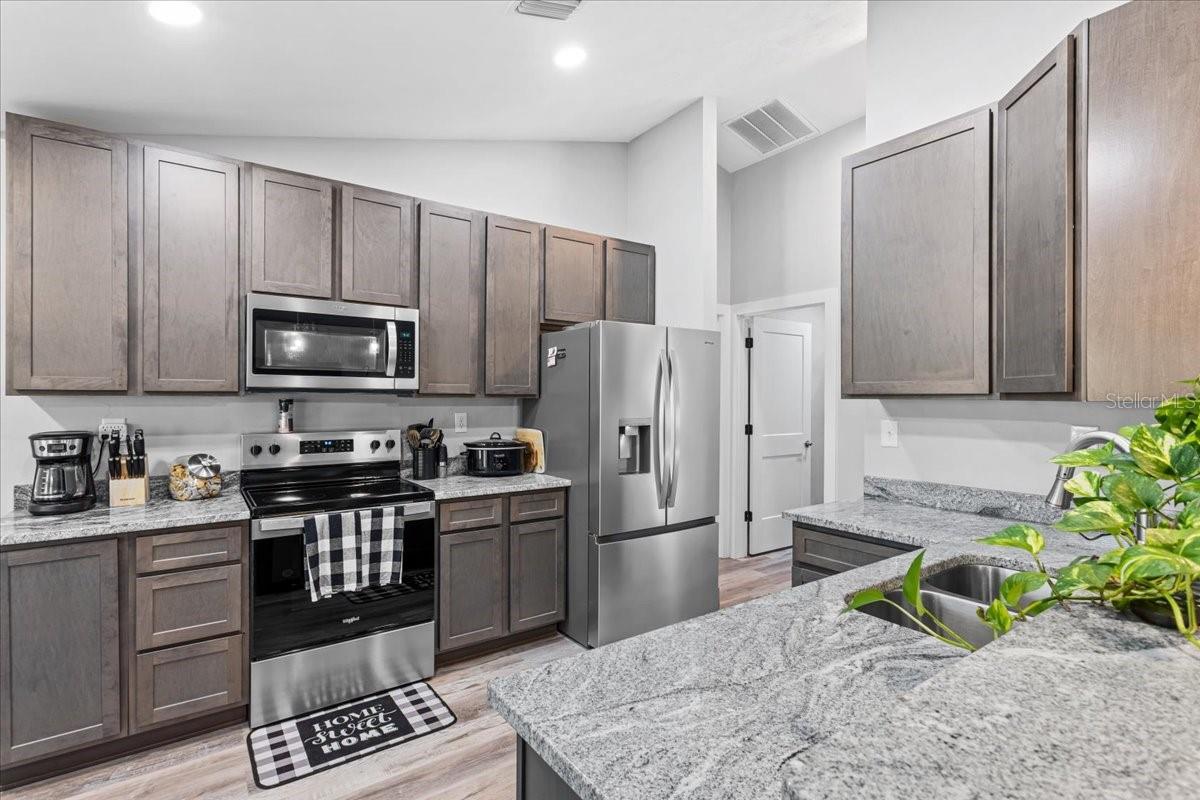 Image 10 of 34 For 11778 167th Avenue