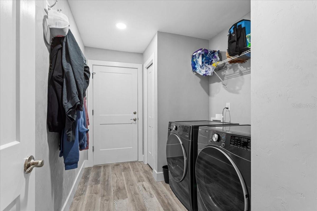 Image 16 of 34 For 11778 167th Avenue