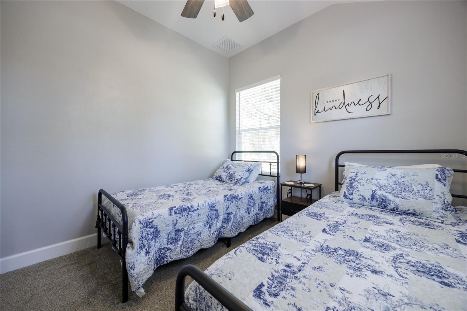 Image 35 of 42 For 11904 Cedar Drive