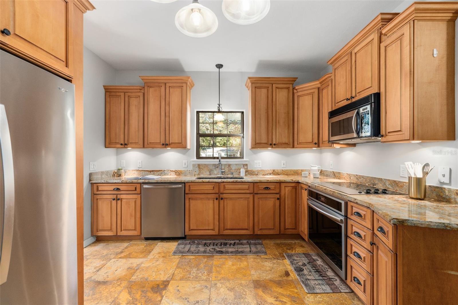 Image 16 of 56 For 21328 165th Avenue