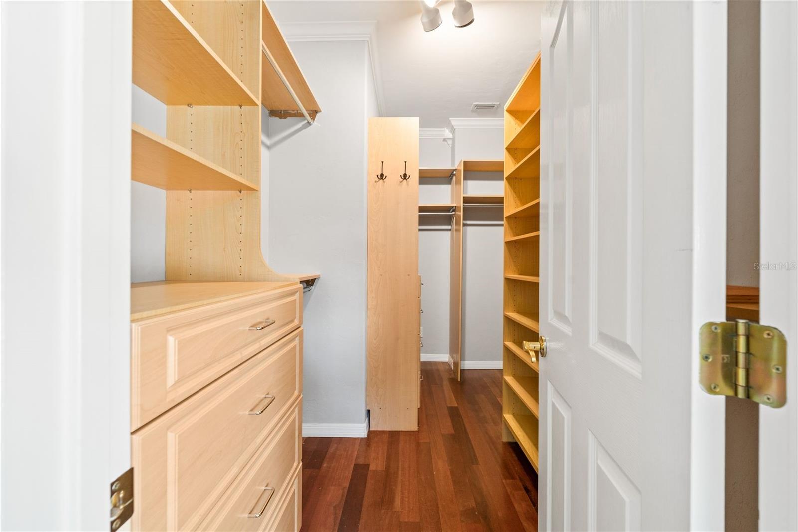 Image 25 of 56 For 21328 165th Avenue