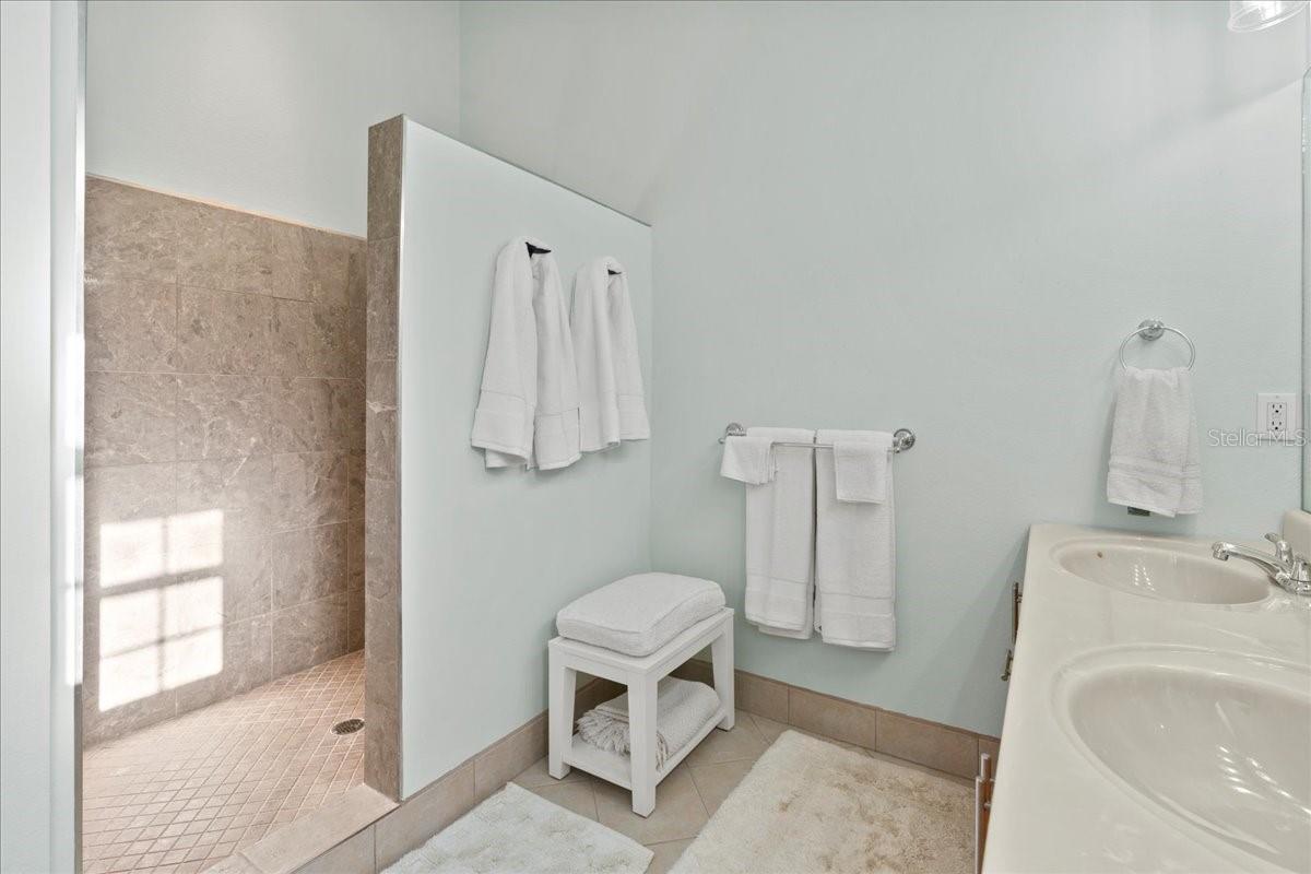 Image 29 of 60 For 159 245th Street