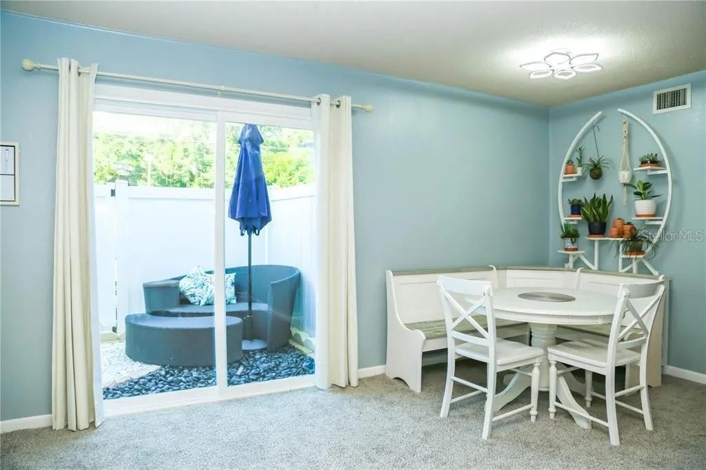 Image 12 of 31 For 507 39th Road 112