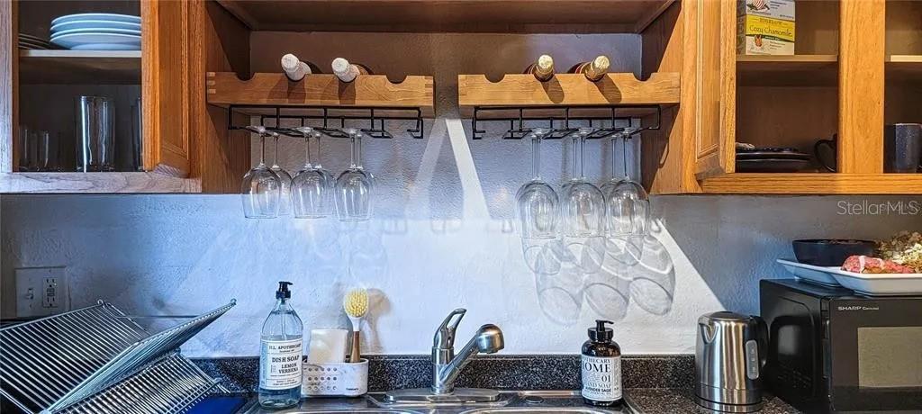 Image 16 of 31 For 507 39th Road 112