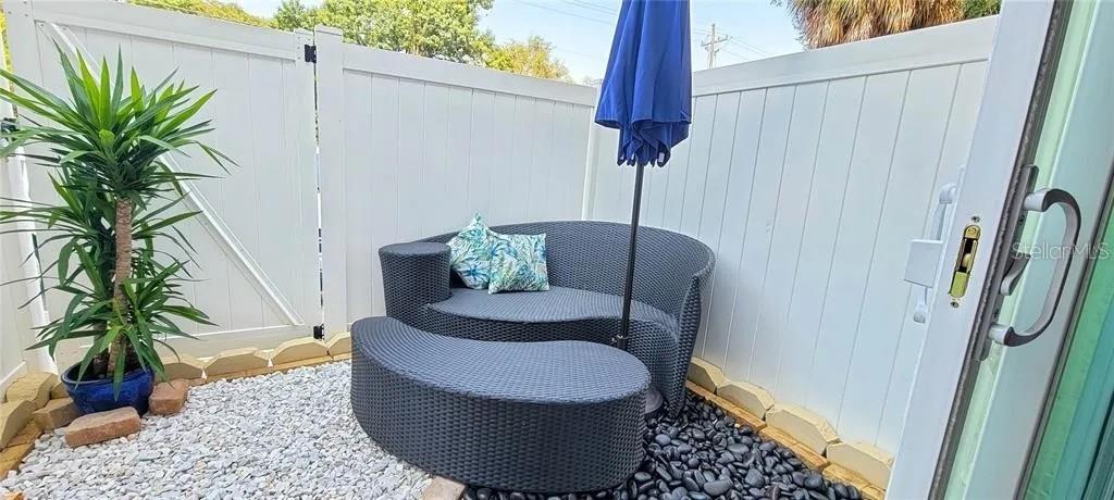 Image 24 of 31 For 507 39th Road 112