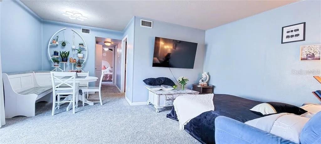 Image 5 of 31 For 507 39th Road 112