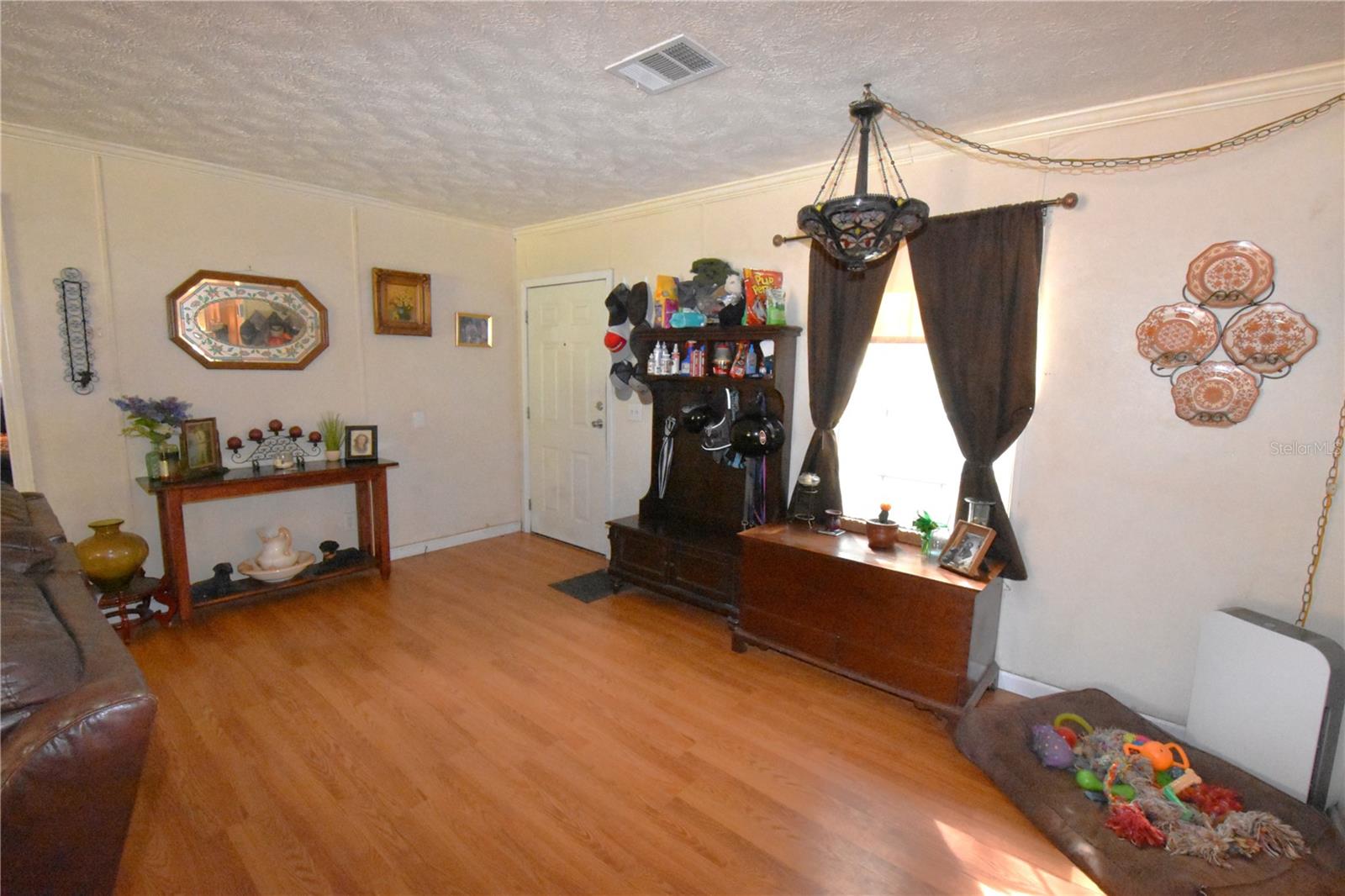 Image 38 of 63 For 126 Terrell Street