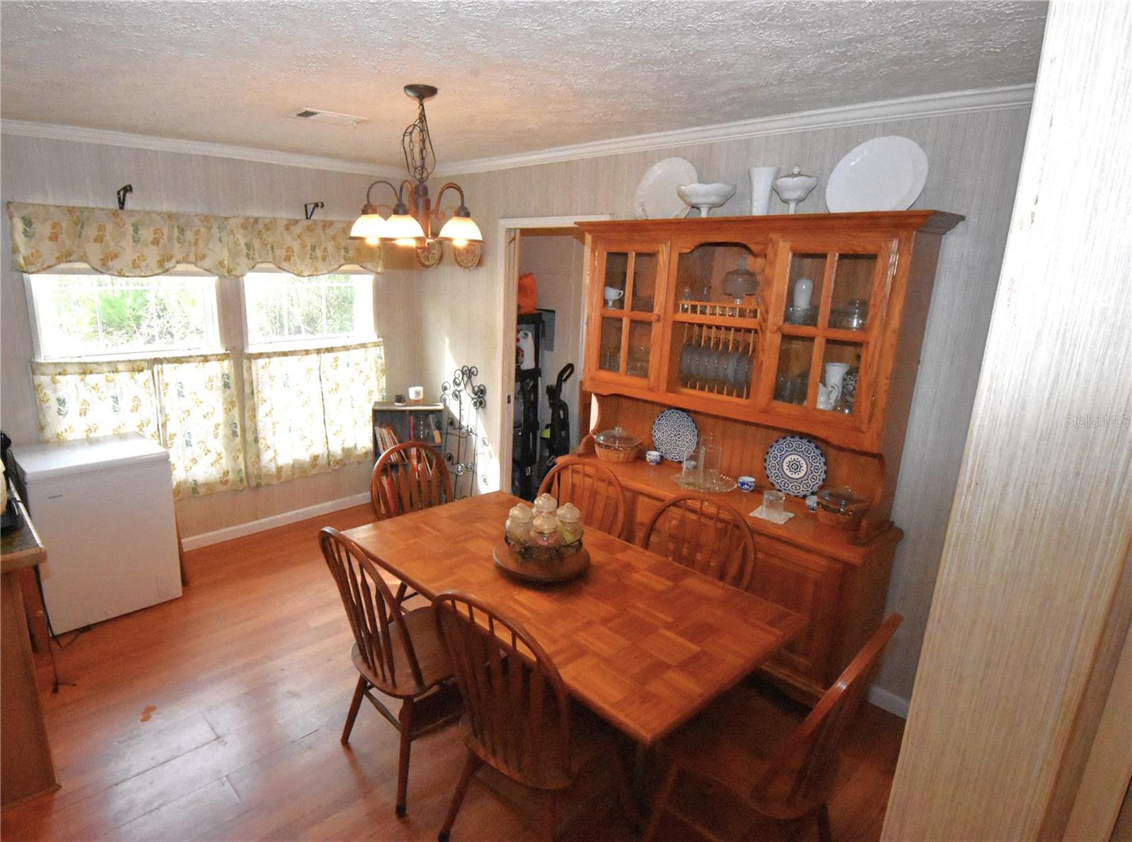 Image 6 of 63 For 126 Terrell Street