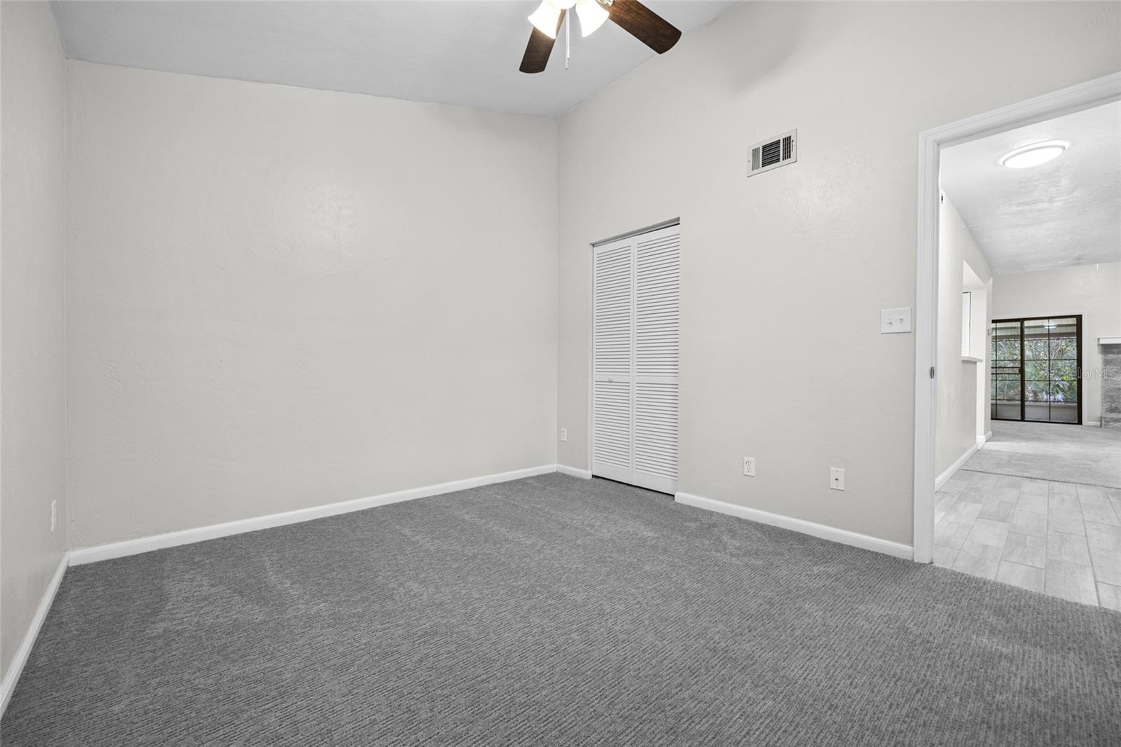 Image 16 of 24 For 7018 52nd Terrace