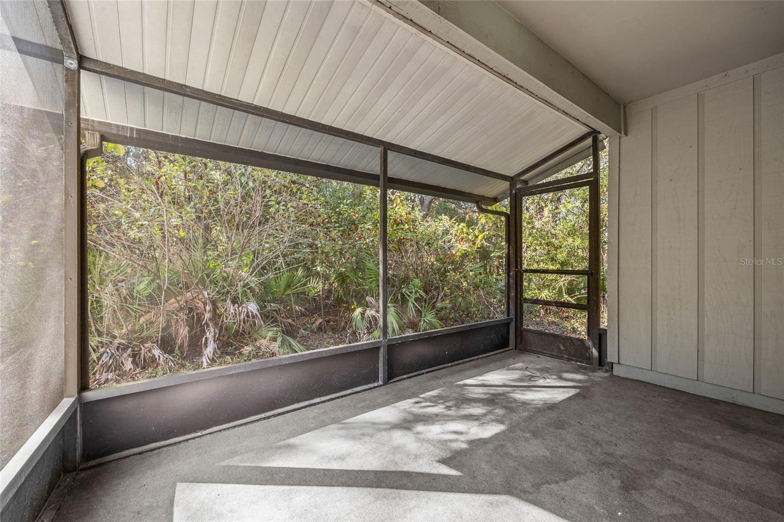 Image 21 of 24 For 7018 52nd Terrace