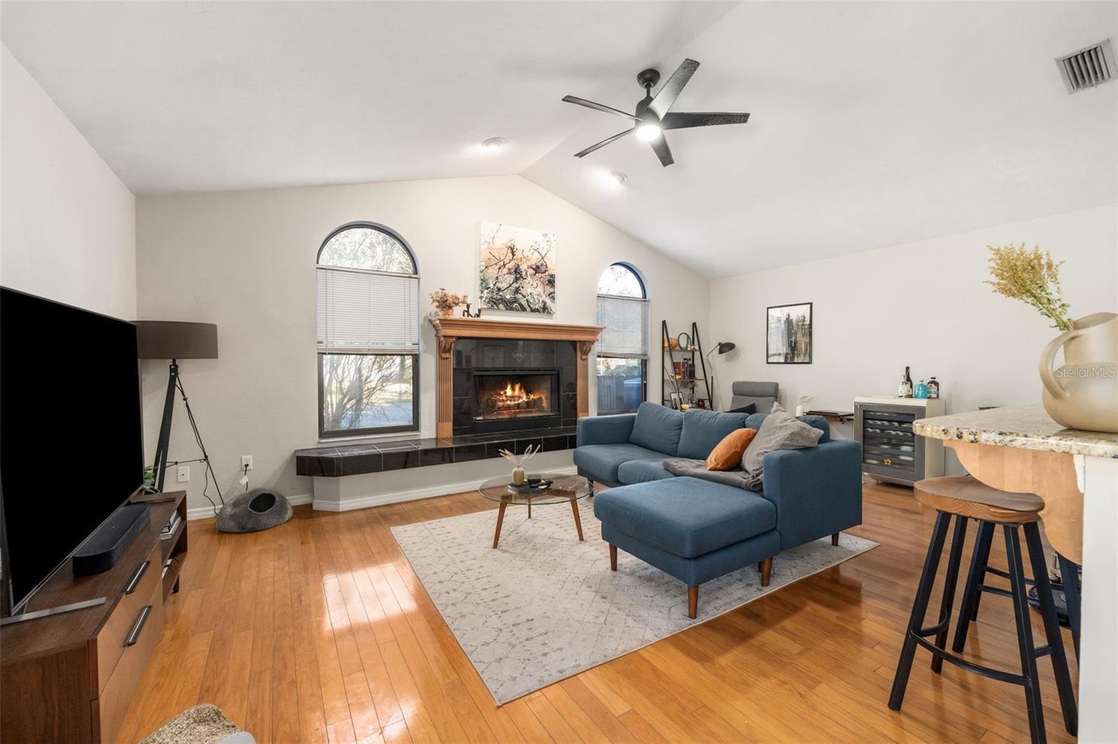 Image 10 of 36 For 1018 82nd Terrace