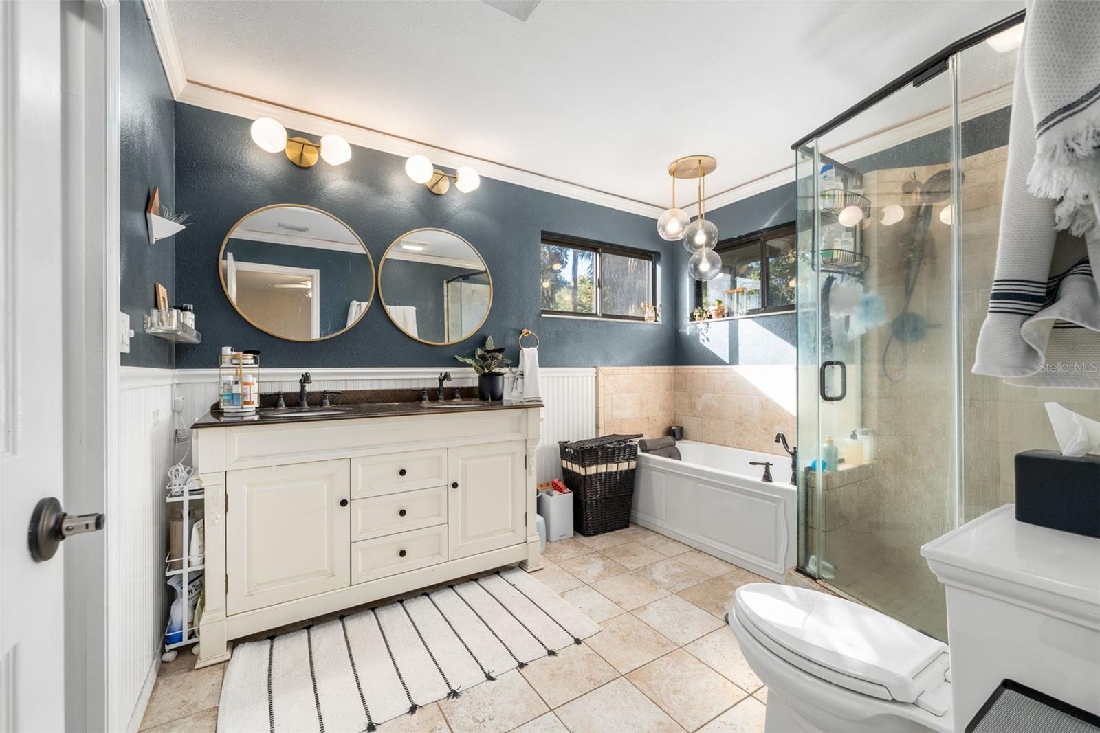 Image 19 of 36 For 1018 82nd Terrace