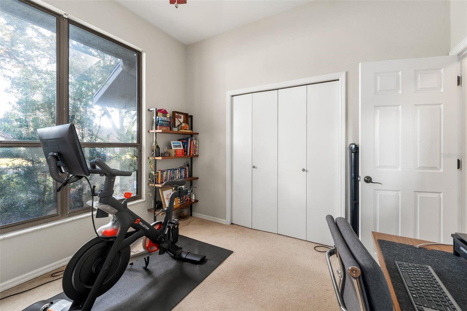 Image 23 of 36 For 1018 82nd Terrace