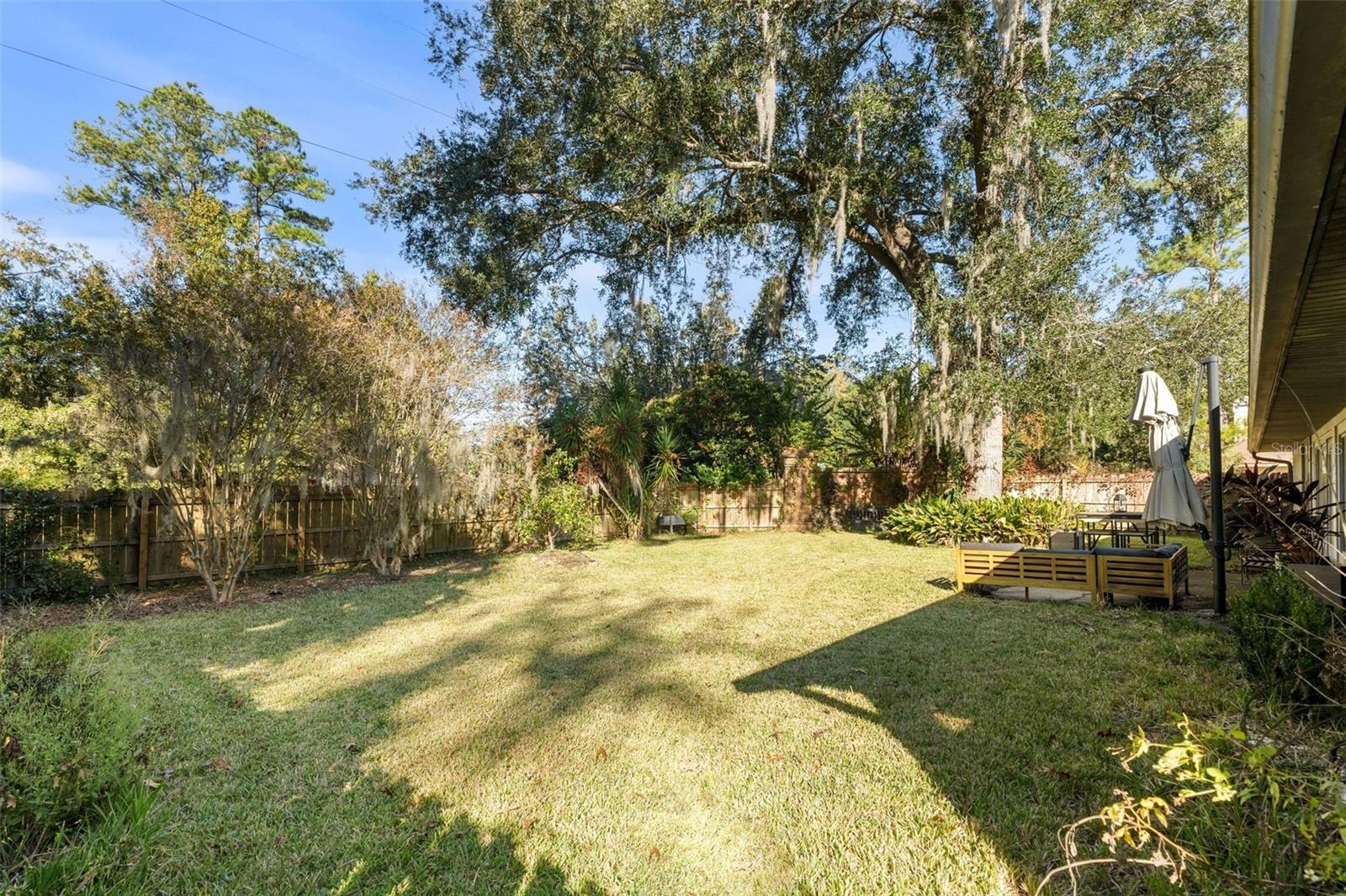 Image 27 of 36 For 1018 82nd Terrace