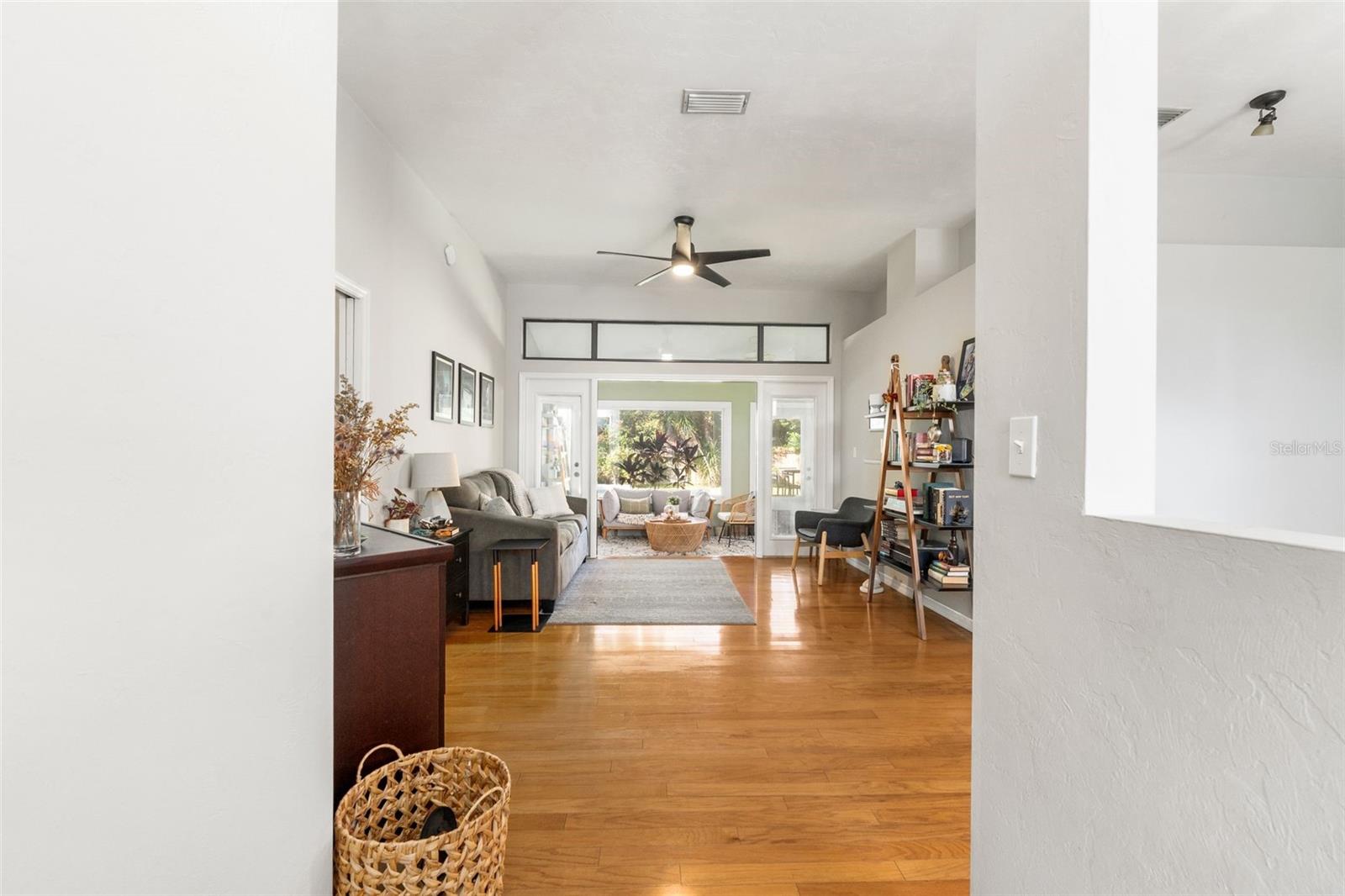 Image 31 of 36 For 1018 82nd Terrace